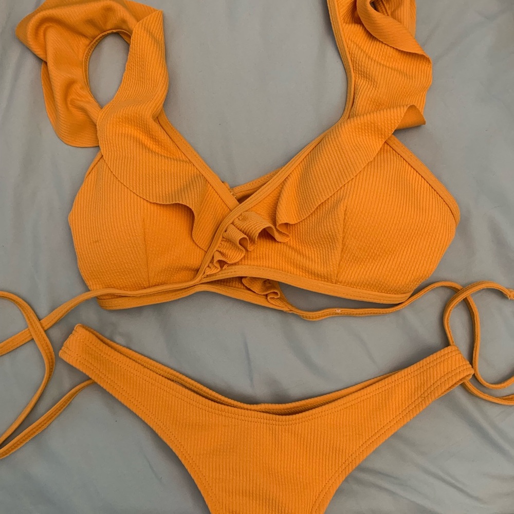Zaful Ribbed Scrunch Butt Wrap Bikini (Mustard)